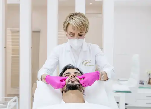 Dr Mehri